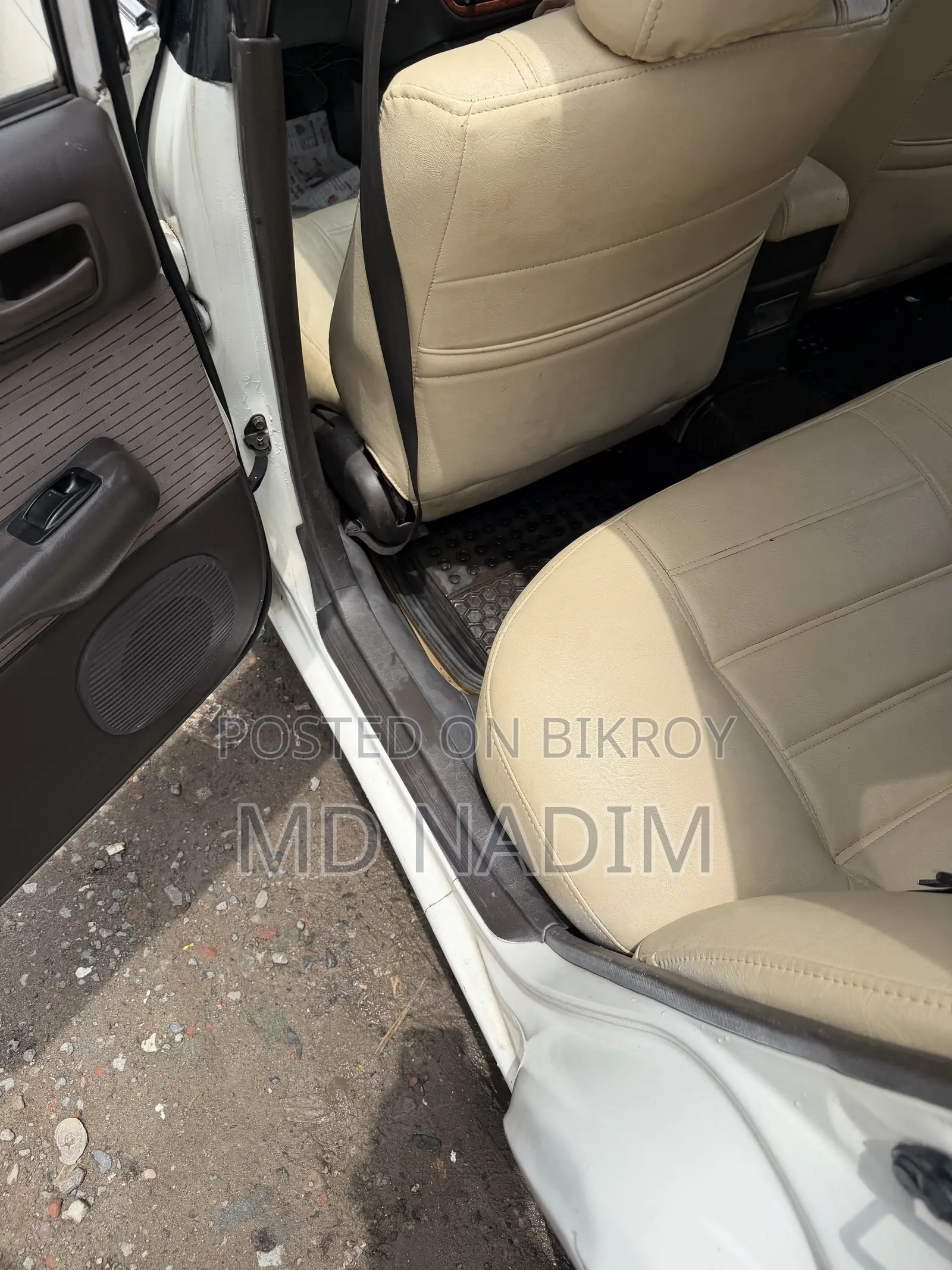 Toyota Carina 1995 Pearl