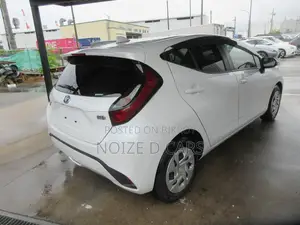 টয়োটা অ্যাকুয়া ২০২২ পার্ল