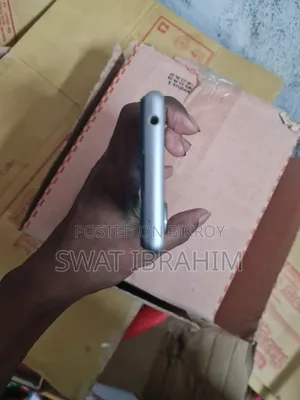 সনি এক্সপেরিয়া ৫ ৩ ১২৮ জিবি গোল্ড