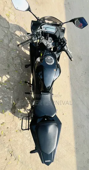 হোন্ডা সিবিআর ২০১৭ কালো