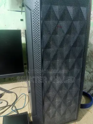 Desktop Computer 32GB AMD Ryzen 5 SSD 1T