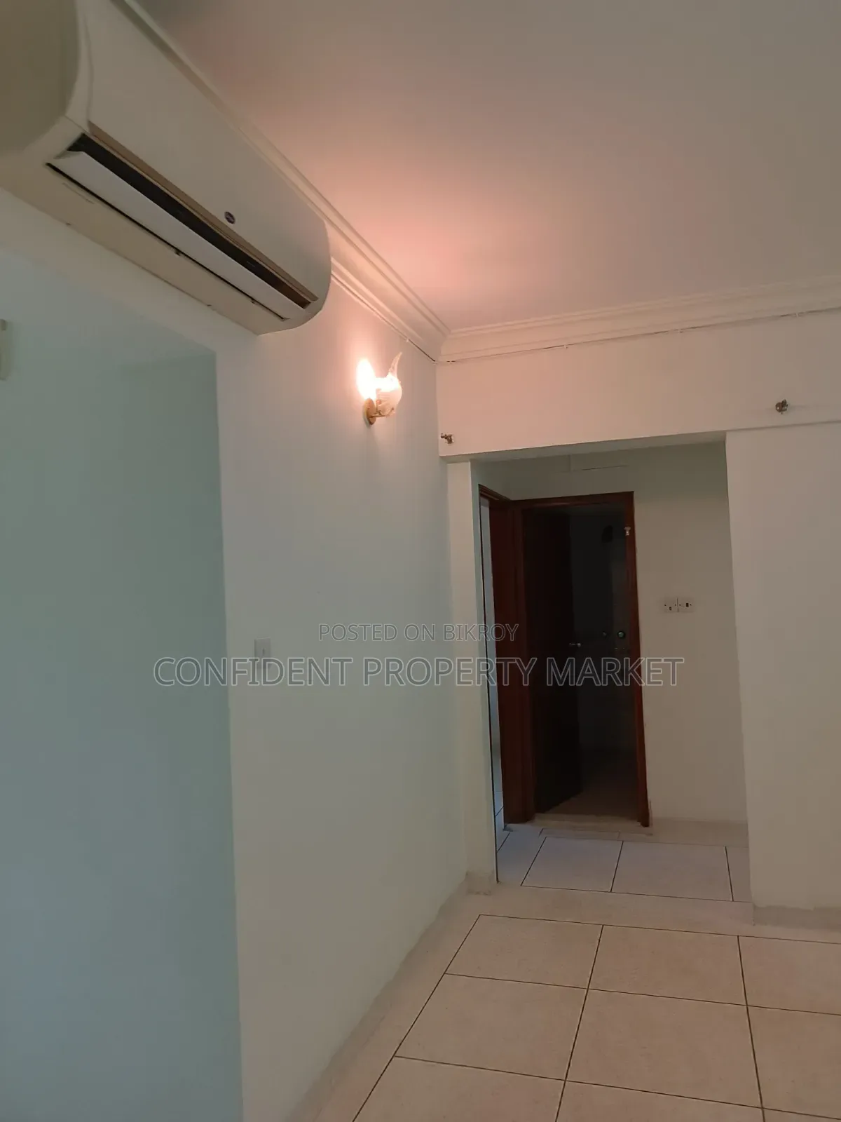 বারিধারায় ৩ বেডরুমের অ্যাপার্টমেন্ট ভাড়ার জন্য