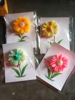 Daisy Candle