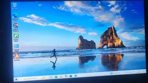 Laptop ASUS X550CA 12GB Intel Core I7 HDD+SSD 1T