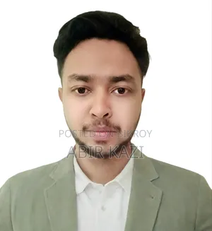 বিশদ-মনোযোগী এবং অনুপ্রাণিত পেশাদার