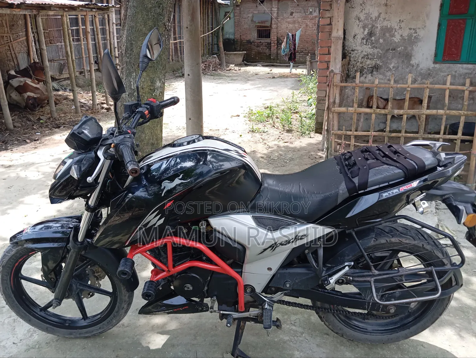 টিভিএস আপাচে আরটিআর ১৬০ ৪ভি ২০২১ কালো