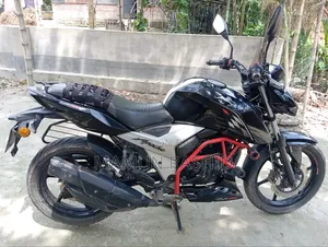 টিভিএস আপাচে আরটিআর ১৬০ ৪ভি ২০২১ কালো