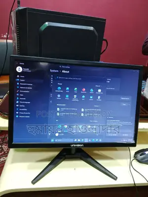 PC - AMD Ryzen 5 3400G | 8GB RAM | 120GB SSD | Univision 18" Monitor