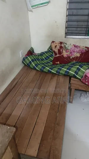 সিঙ্গেল সাইজের মজবুত কাঠের খাট – ভালো কন্ডিশন
