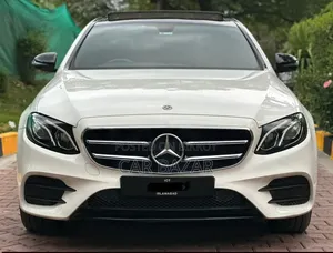 Mercedes-Benz E200 2020 White