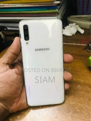 Samsung Galaxy A70 128 GB White