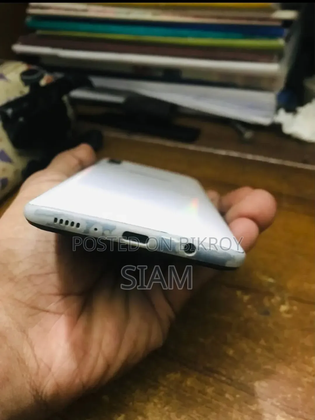 Samsung Galaxy A70 128 GB White