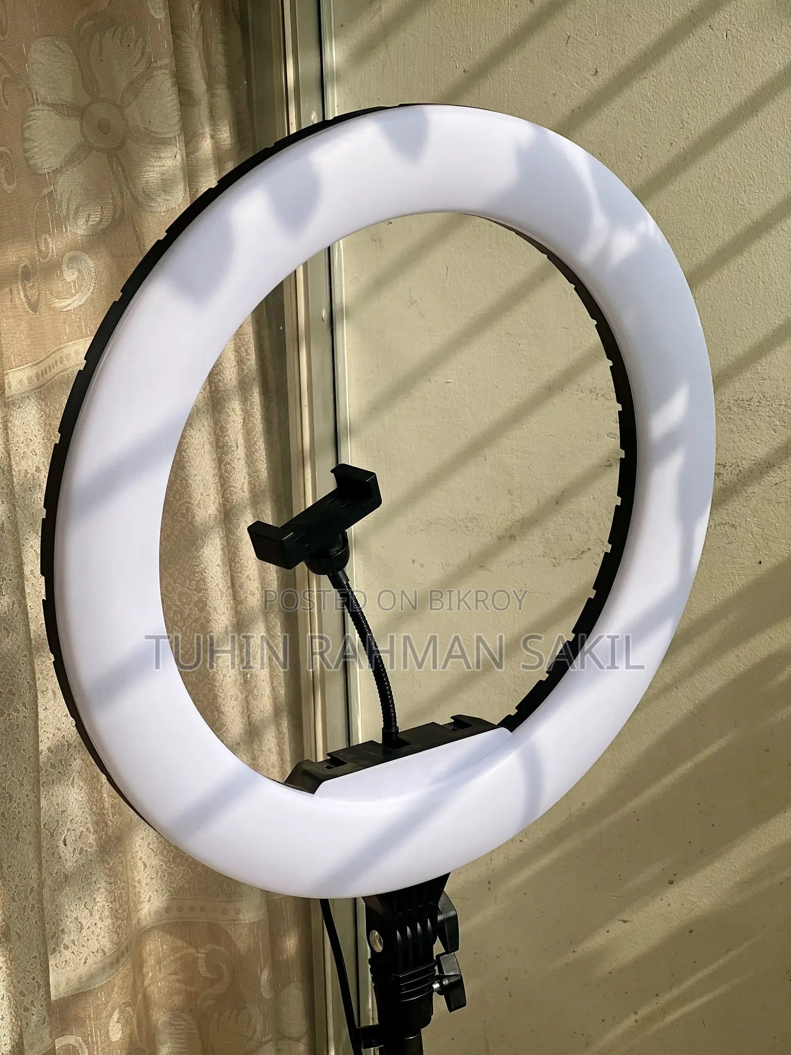 PK-460 18" LED Ring Light – Unused | 3 Phone Holder + Remote