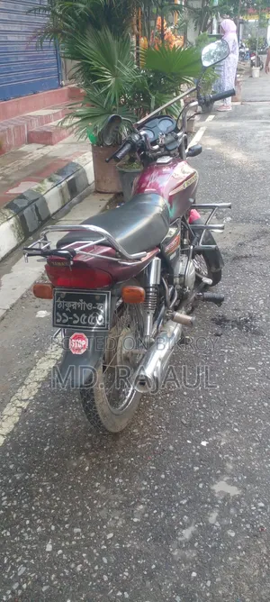 Yamaha 2002 Red