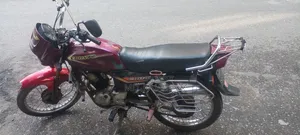 Yamaha 2002 Red