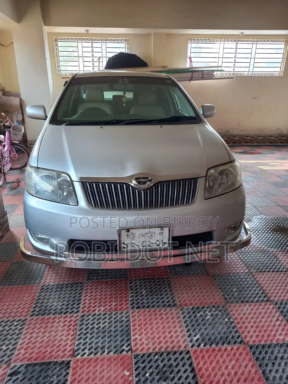 Toyota Corolla 2004 Silver