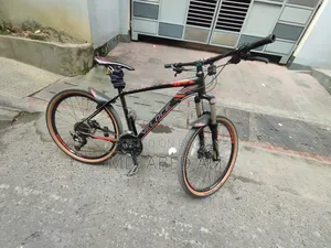 ভেলোসি আউট্রেইজ ৬০৫