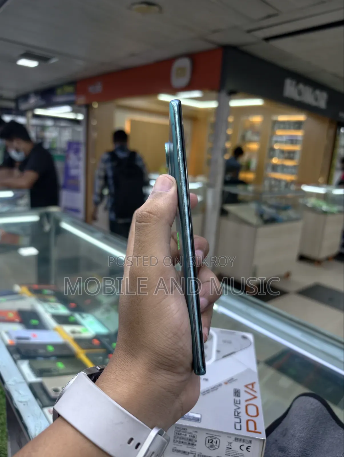 Tecno Pova Curve 256 GB Green
