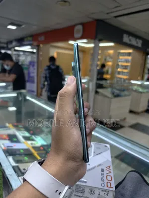 Tecno Pova Curve 256 GB Green