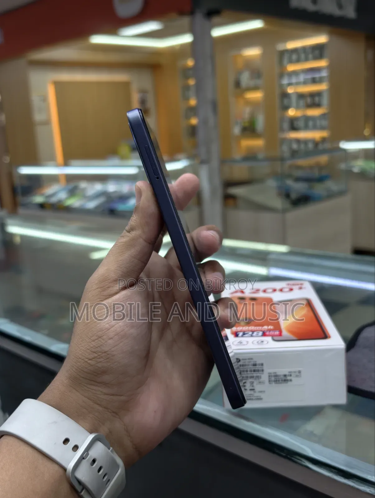 Itel A200+ 128 GB Black