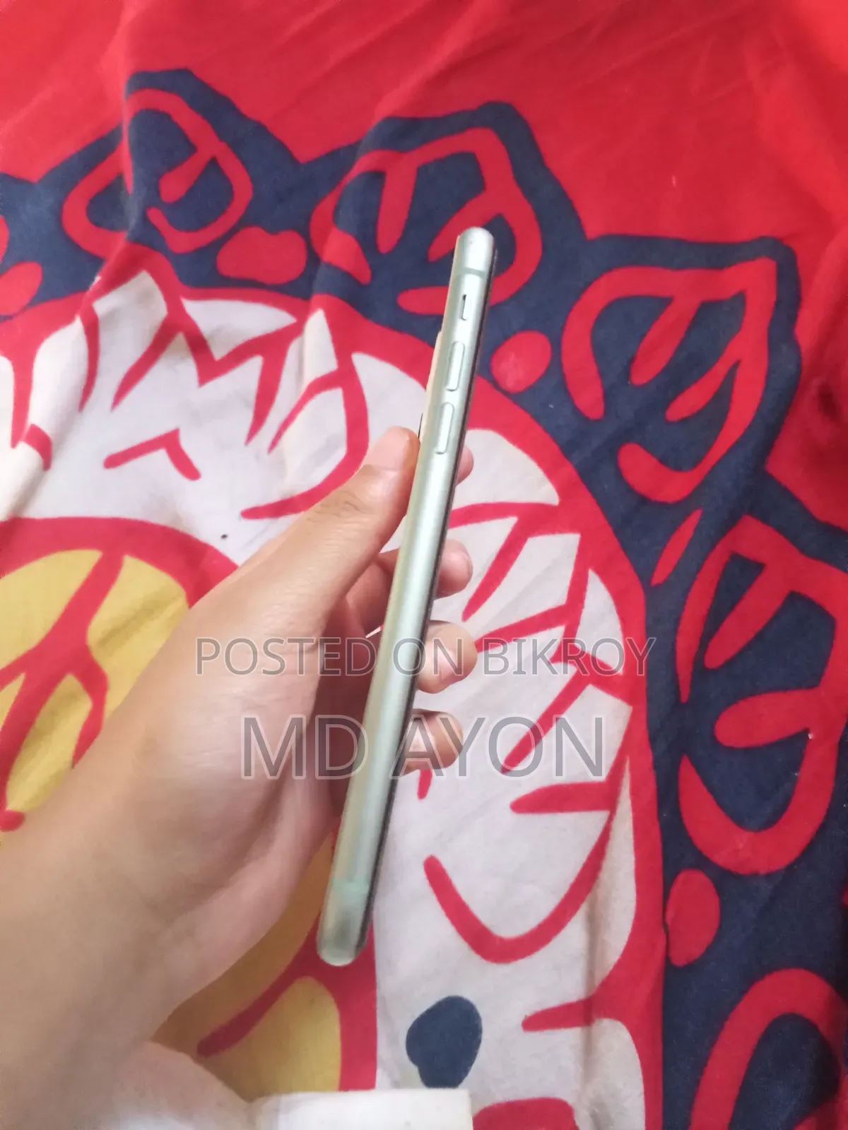 অ্যাপল আইফোন ১১ ৬৪ জিবি গ্রিন