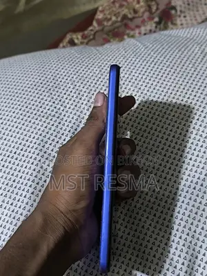 Vivo Y21 64 GB Blue