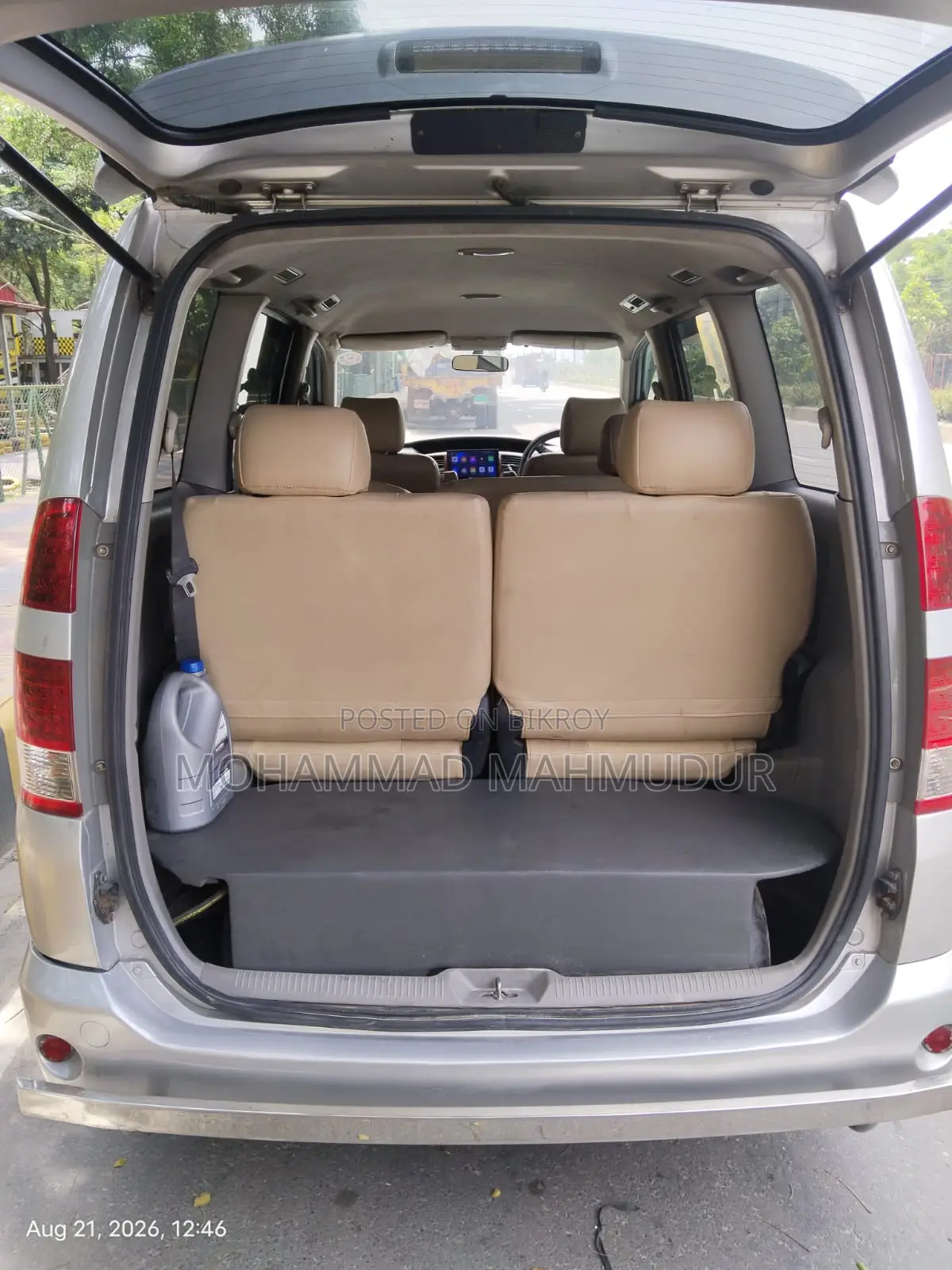 Toyota Noah 2.0 AWD 8-Seater 2003 Silver