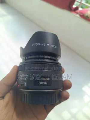Canon EOS 250D + 50mm F/1.8 STM + 18-135mm IS STM Lens