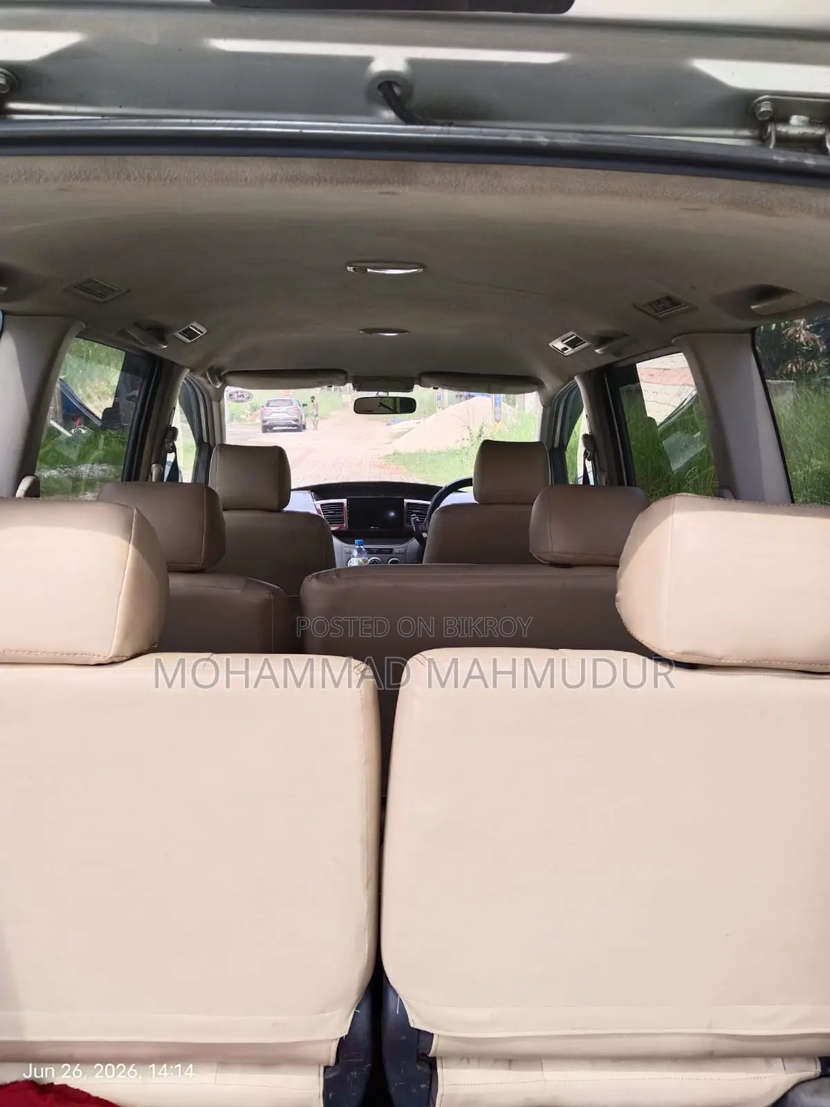 Toyota Noah 2.0 AWD 8-Seater 2003 Silver
