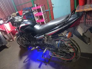 রানার বুলেট ১০০ ২০১৬ কালো