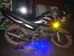 রানার বুলেট ১০০ ২০১৬ কালো