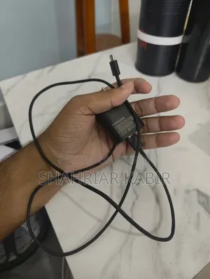 ক্যাবল সহ স্যামসাং ২৫ ওয়াট অ্যাডাপ্টার