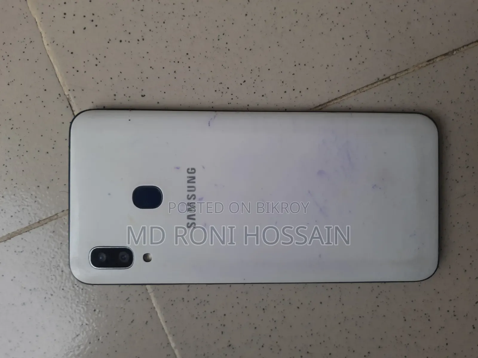 স্যামসাং গ্যালাক্সি এ২০ ৩২ জিবি হোয়াইট