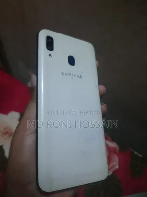স্যামসাং গ্যালাক্সি এ২০ ৩২ জিবি হোয়াইট