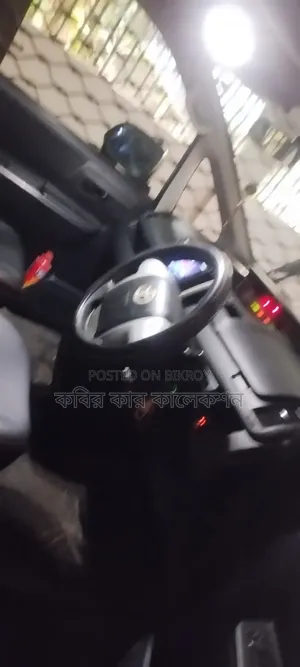 টয়োটা নোয়া ২০১৩ কালো