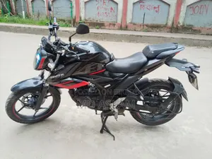 সুজুকি জিক্সার ২০২২ ব্ল্যাক