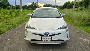Toyota Prius 2017 Pearl