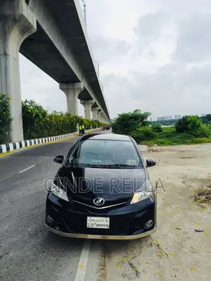 Toyota Vitz 2011 Black
