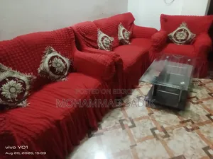 ব্যবহৃত সোফা সেট ৩+২+১ এবং গ্লাস টপ সেন্ট্রাল টেবিল | ফ্রি কভারসহ 🔥