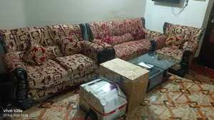 ব্যবহৃত সোফা সেট ৩+২+১ এবং গ্লাস টপ সেন্ট্রাল টেবিল | ফ্রি কভারসহ 🔥