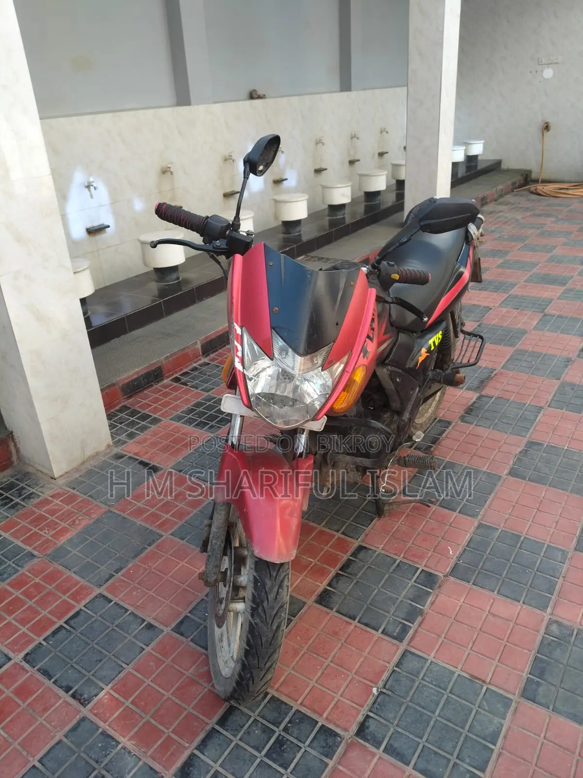 TVS 2009 Red