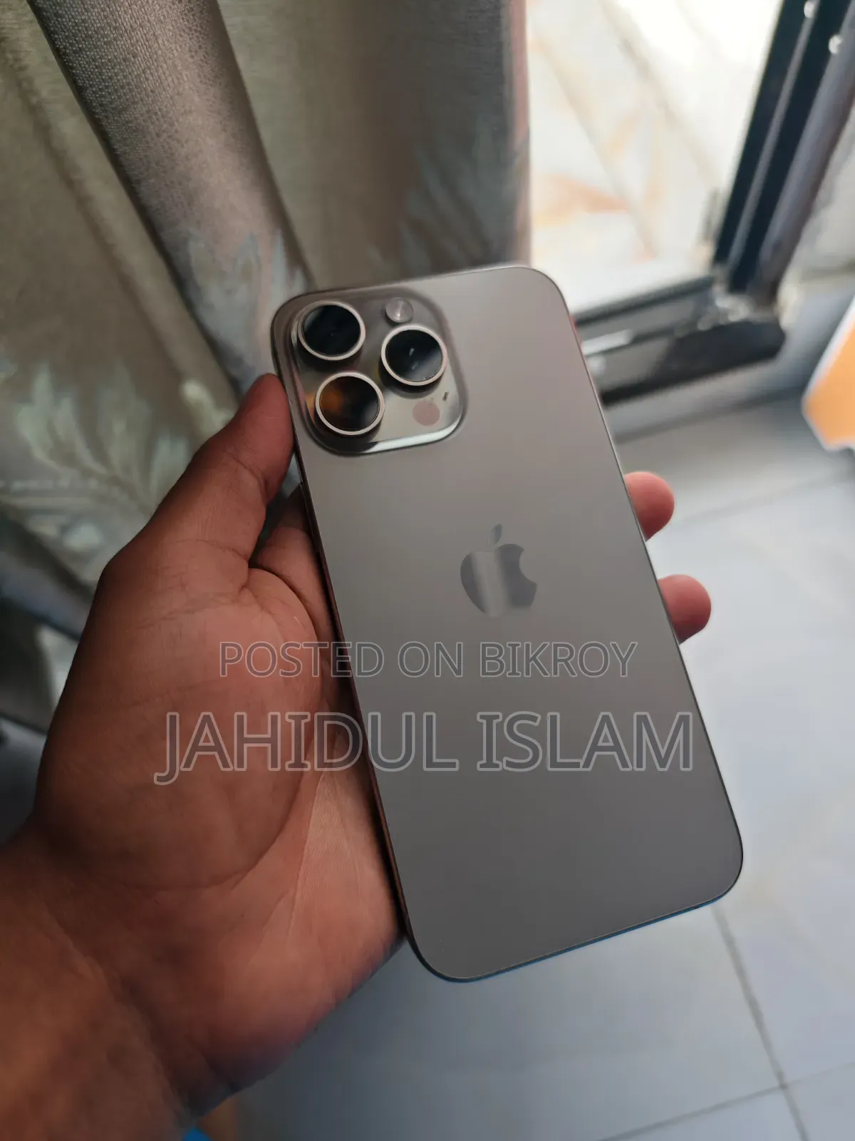 অ্যাপল আইফোন ১৫ প্রো ম্যাক্স ২৫৬ জিবি রৌপ্য
