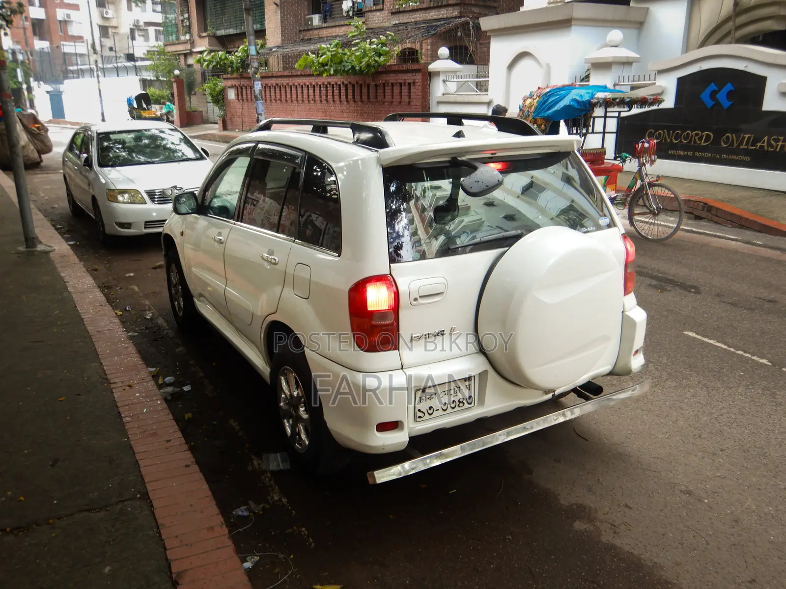 Toyota RAV4 Automatic 2002 White