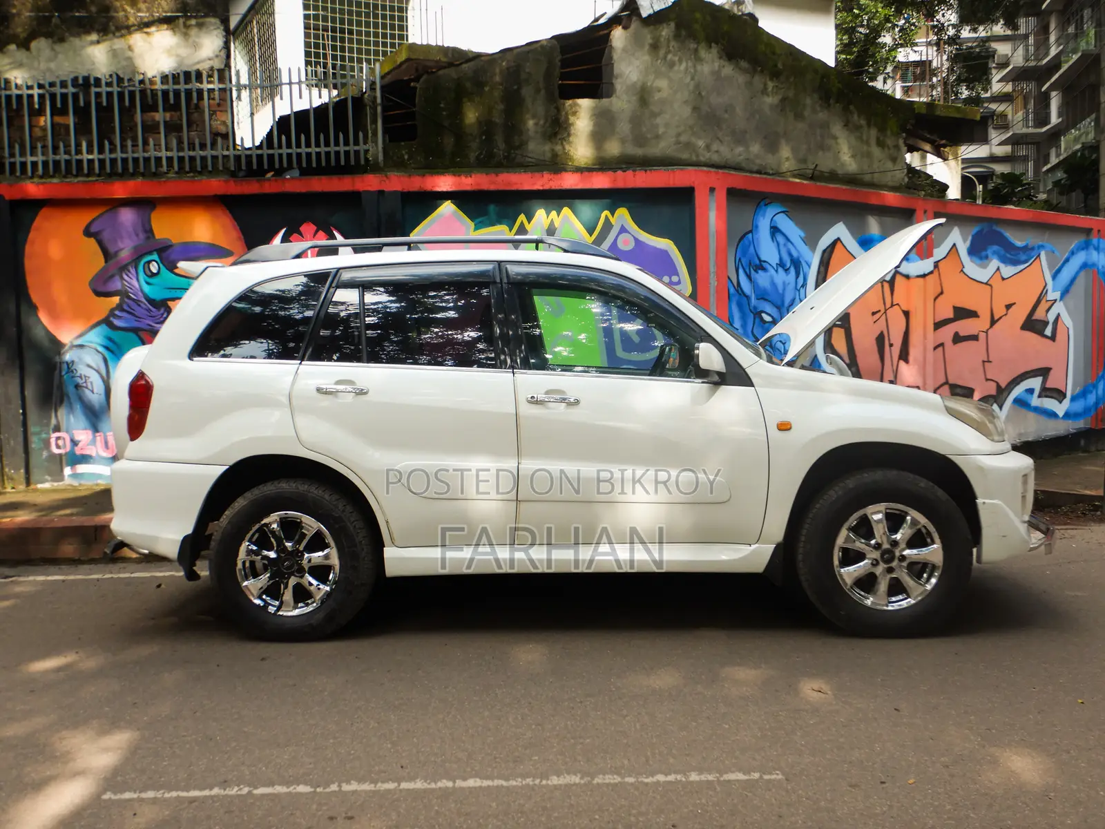 Toyota RAV4 Automatic 2002 White