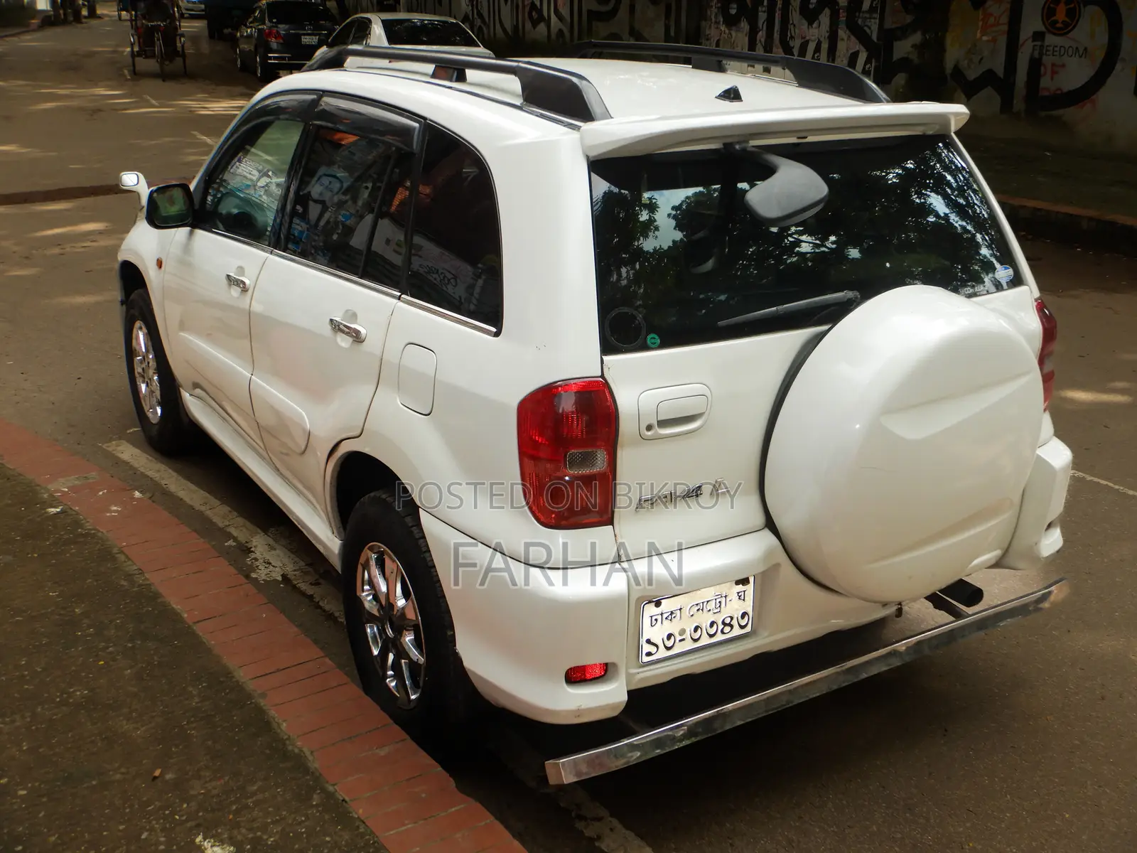 Toyota RAV4 Automatic 2002 White