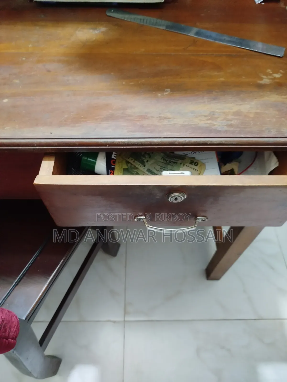 Reading Table