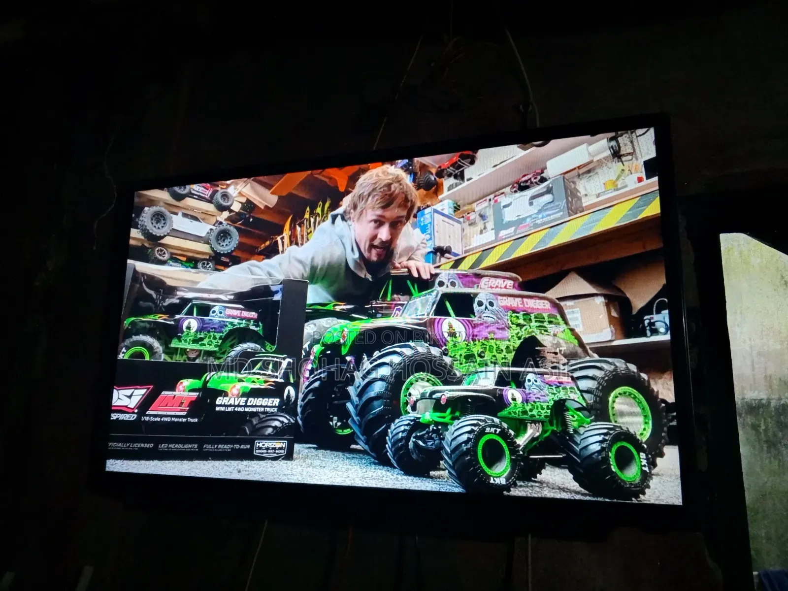Emergency Sell LED TV