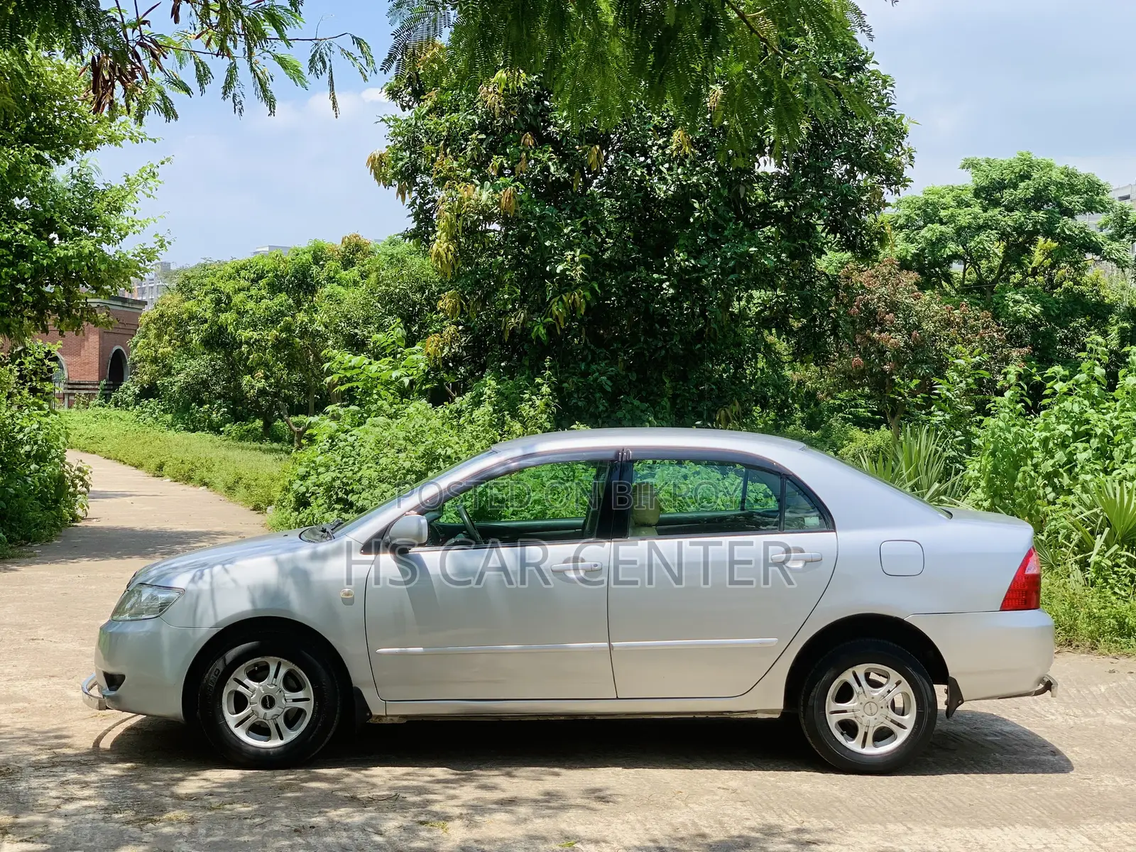 টয়োটা করোল্লা সেডান অটোমেটিক ২০০৫ সিলভার