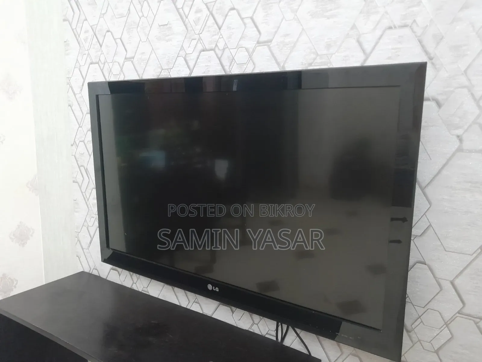 একটি এলজি টিভি ভালো কন্ডিশন