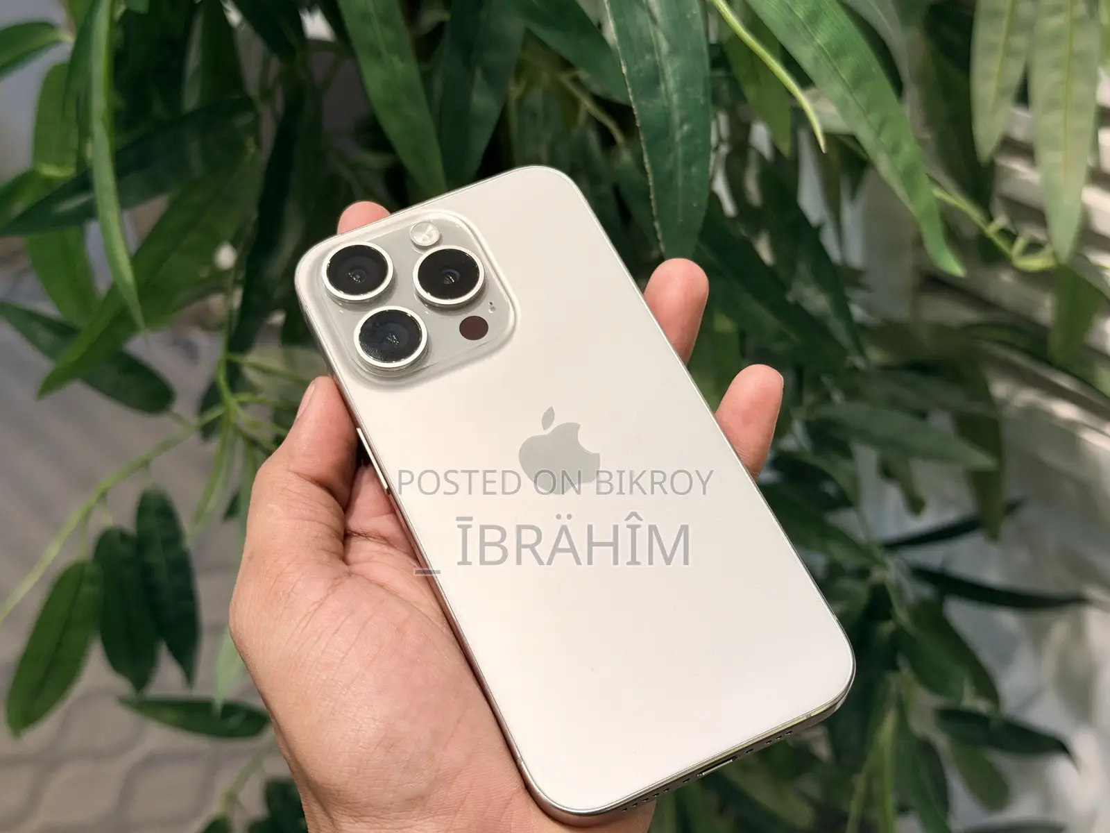 অ্যাপল আইফোন ১৫ প্রো ২৫৬ জিবি সিলভার